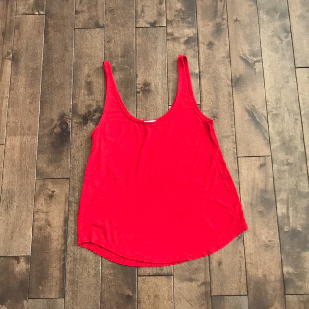Aritzia Scarlet Scoop Neck Tank